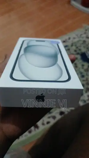 New Apple iPhone 15 256 GB Black