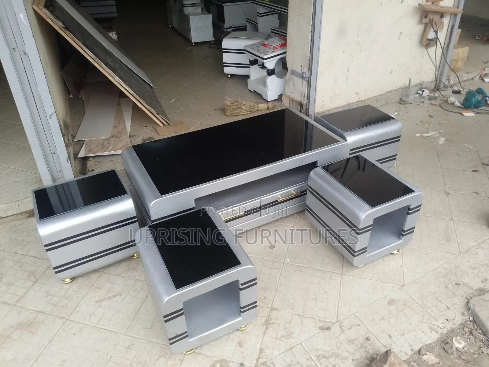 Modern Living Room Coffee Table With Stools