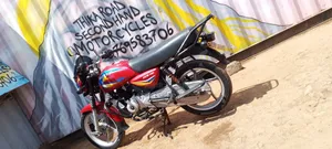 Bajaj Boxer 125 2025 Red