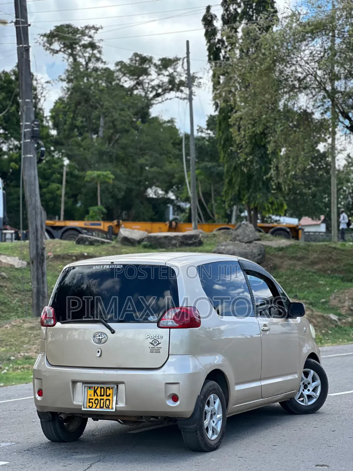 Toyota Porte 2013 Beige