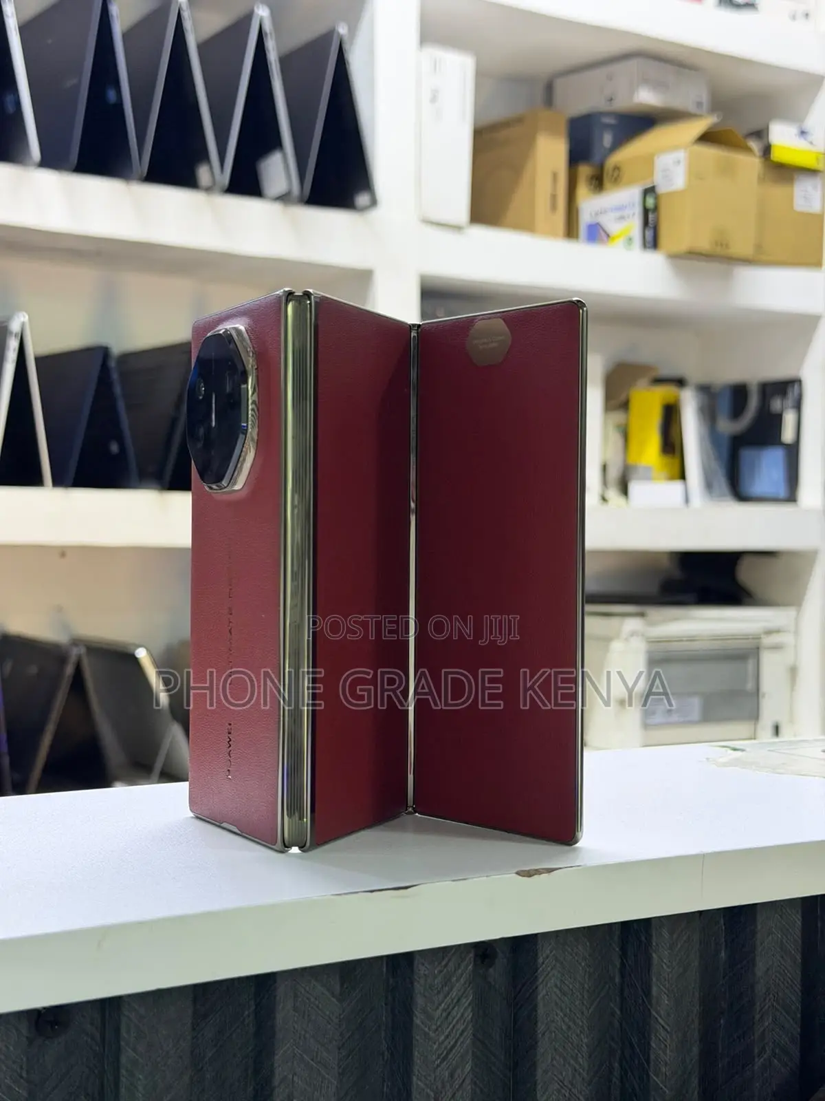Huawei Mate XT Ultimate Design 512 GB Red