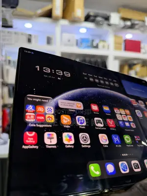Huawei Mate XT Ultimate Design 512 GB Red