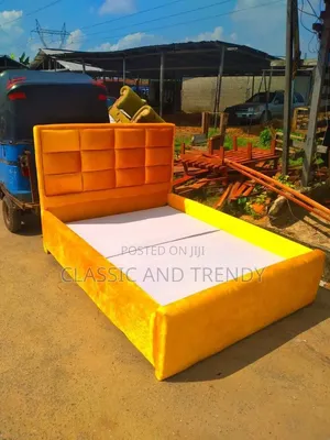 5x6 Yellow Chester Bed.