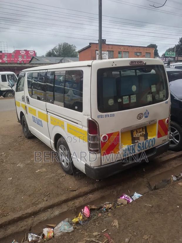 Toyota HiAce 2013 White - thumbnail 3