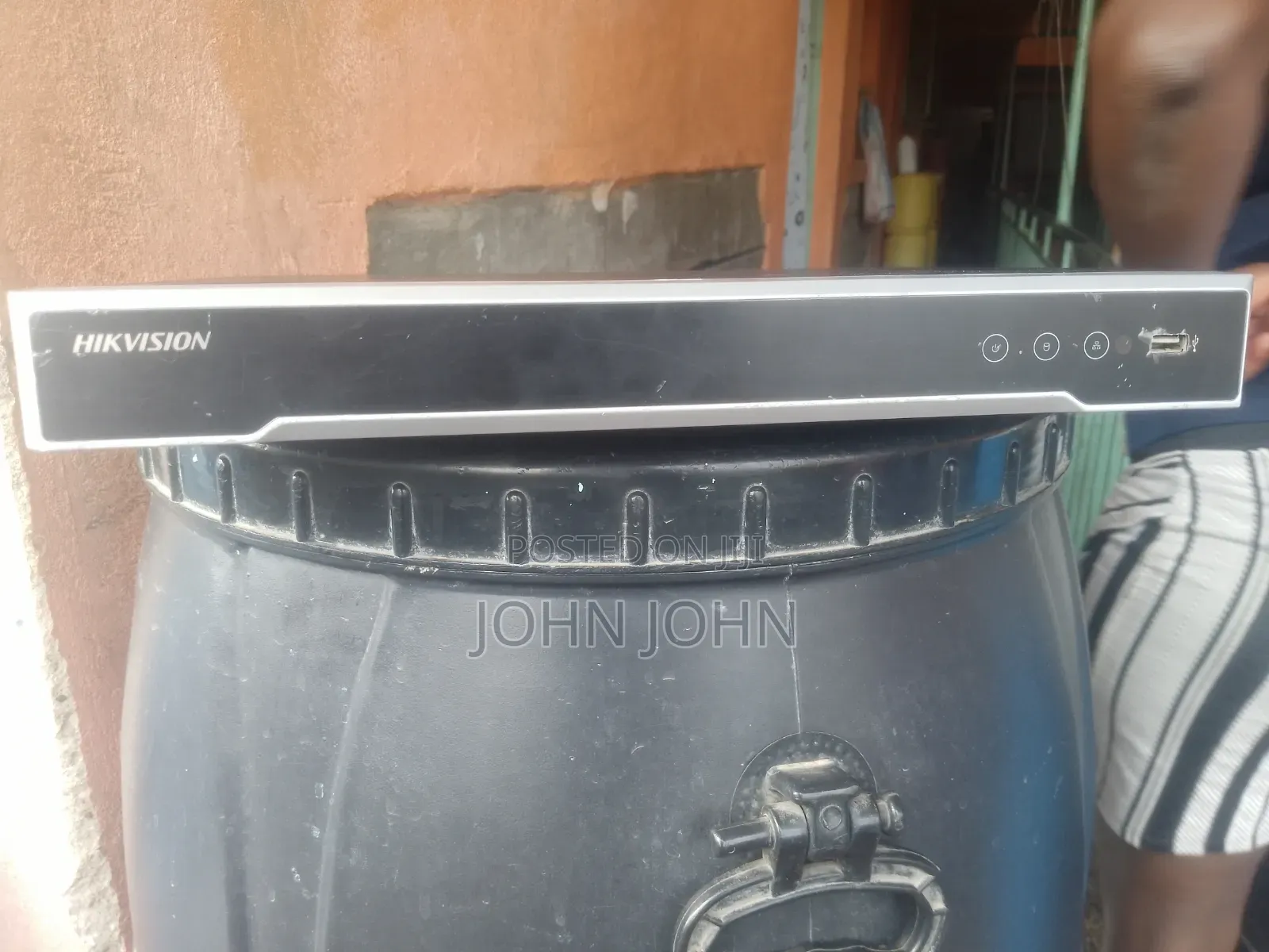Hikvision NVR