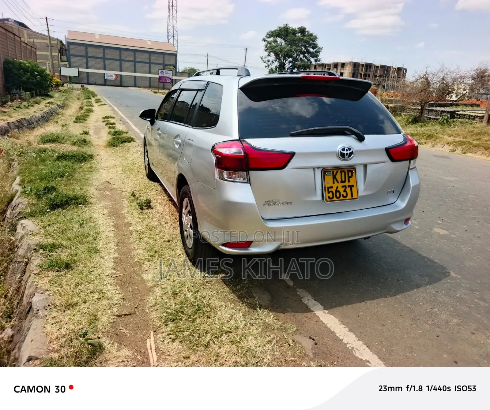 Toyota Corolla Fielder 2017 Silver