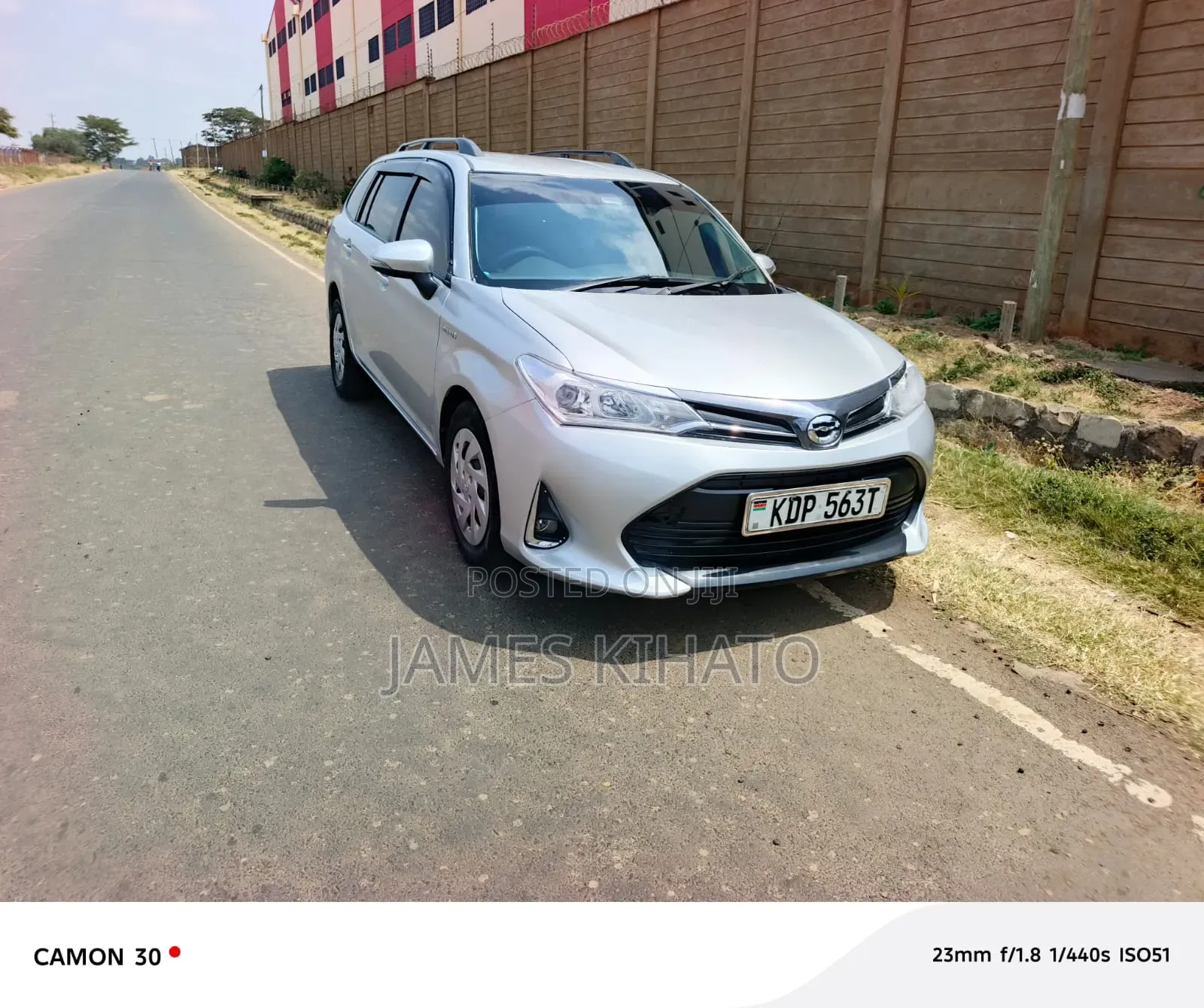 Toyota Corolla Fielder 2017 Silver