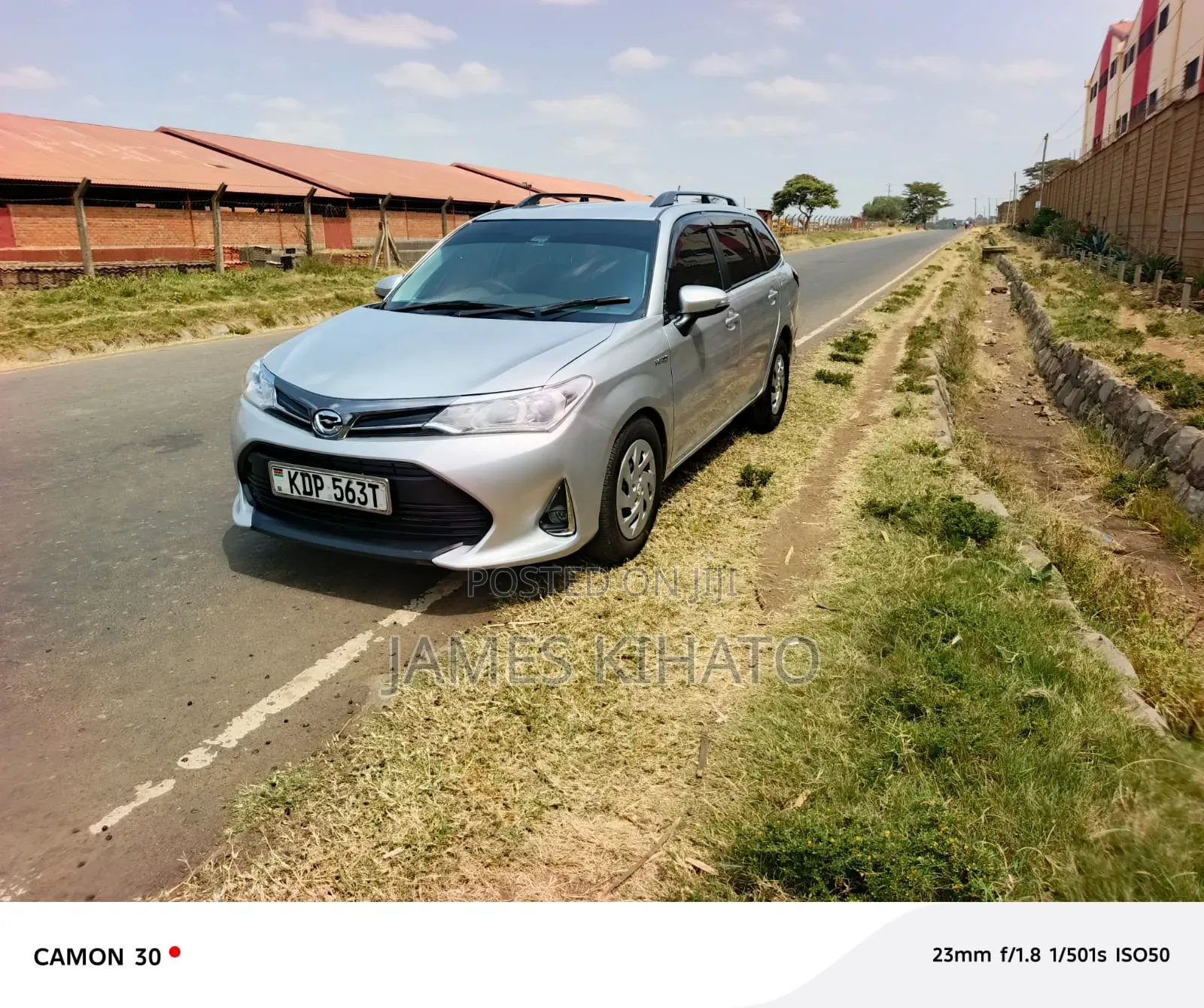 Toyota Corolla Fielder 2017 Silver