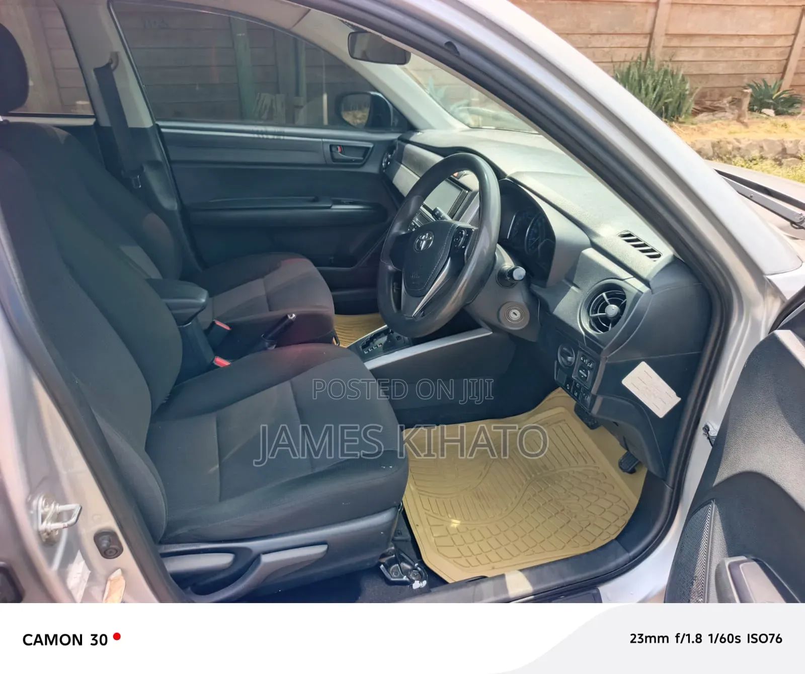 Toyota Corolla Fielder 2017 Silver