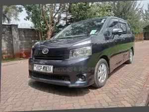 Toyota Voxy 2011 Blue