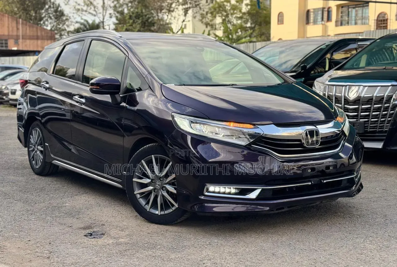 Honda Fit Shuttle 2019 Brown