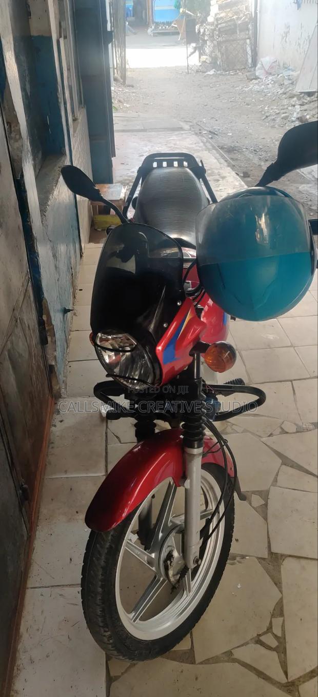 Bajaj Boxer X125 2023 Red - thumbnail 4