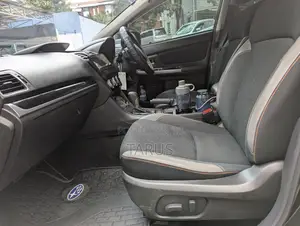 Subaru XV Limited Package with Technology 2016 Black