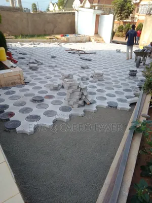 Professional Cabro Fixing and Polishing Landscaping Services