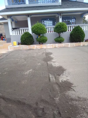 Professional Cabro Fixing and Polishing Landscaping Services