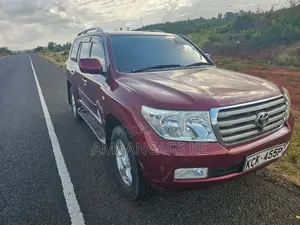 Toyota Land Cruiser 2010 Red