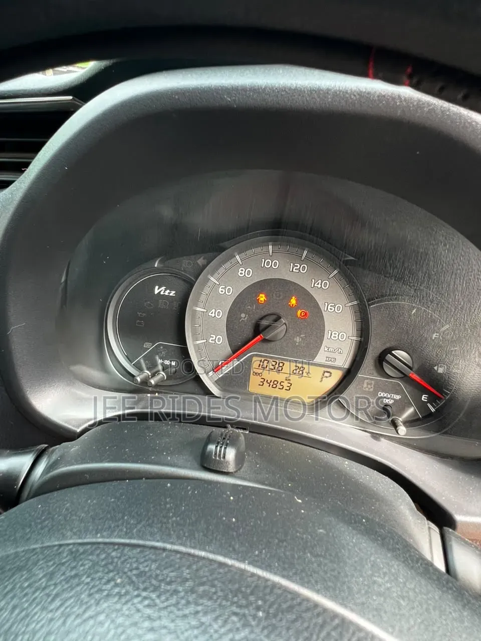 Toyota Vitz 2018 Red