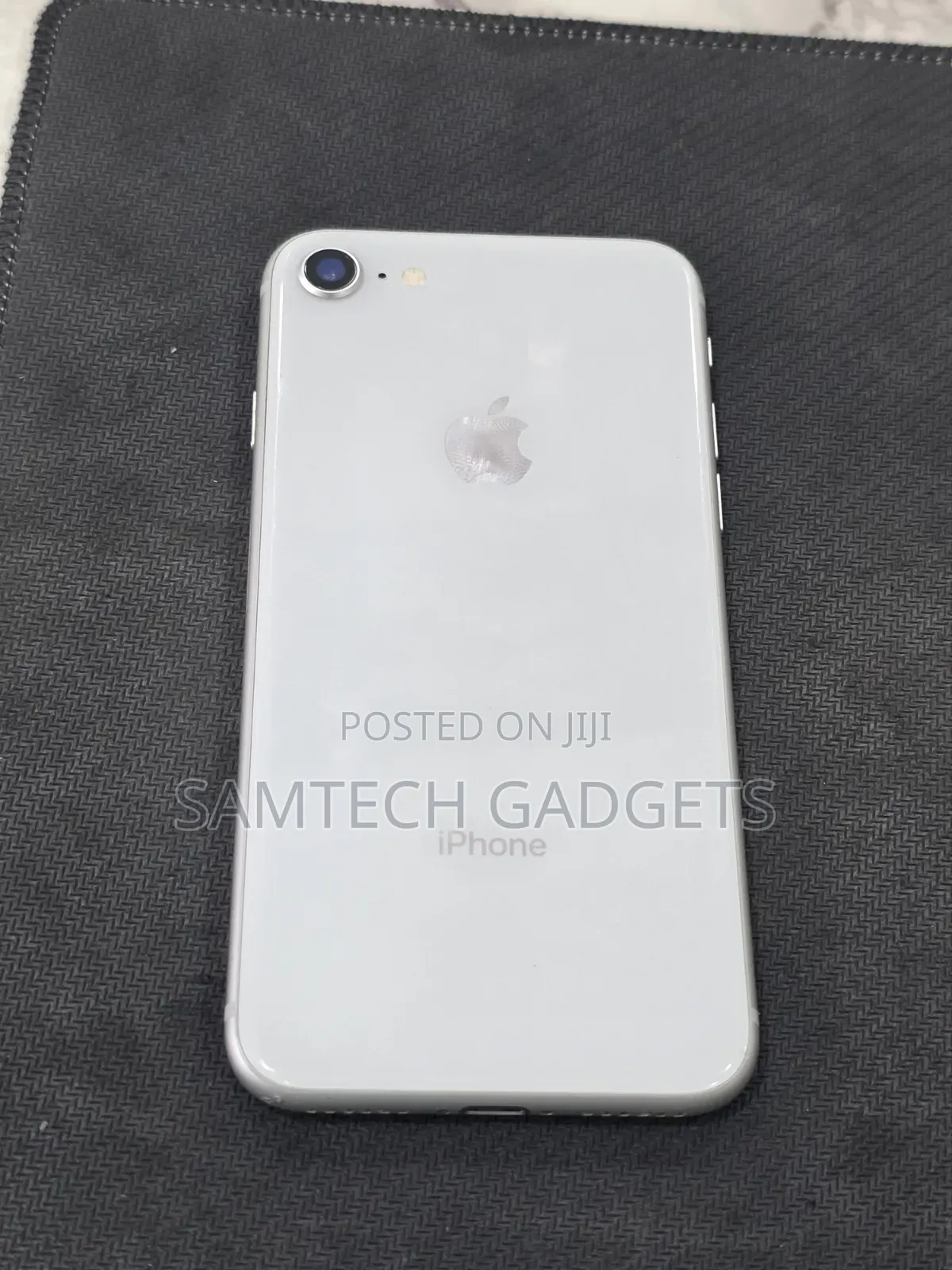 Apple iPhone 8 64 GB White