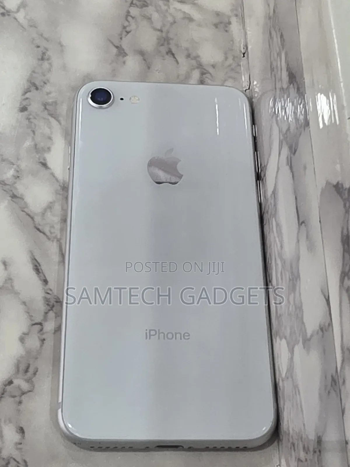 Apple iPhone 8 64 GB White