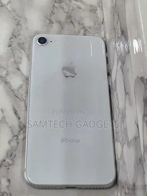 Apple iPhone 8 64 GB White