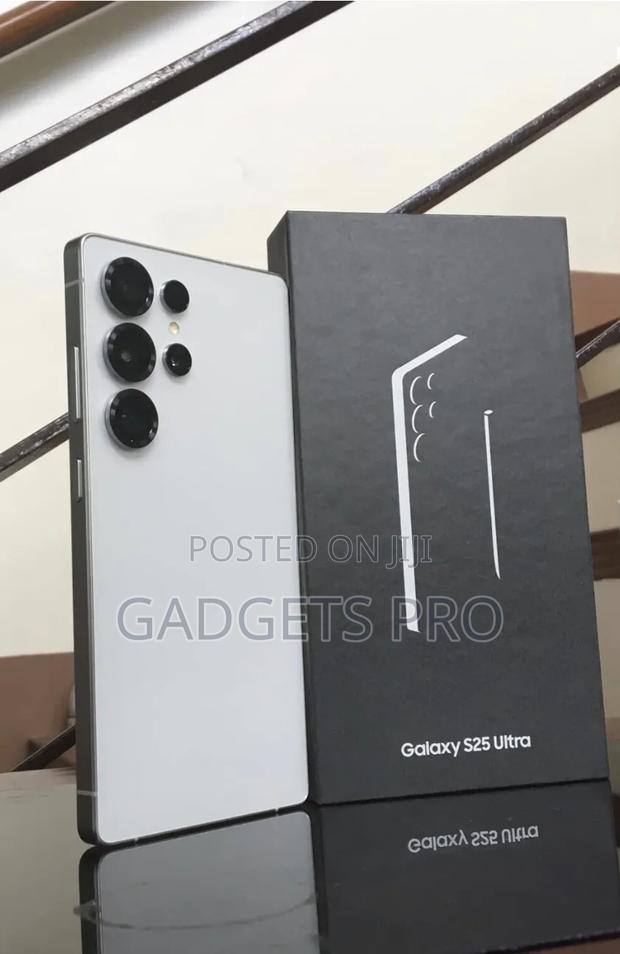 New Samsung Galaxy S25 Ultra 256 GB White