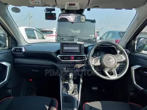 Toyota Raize 2020 Red