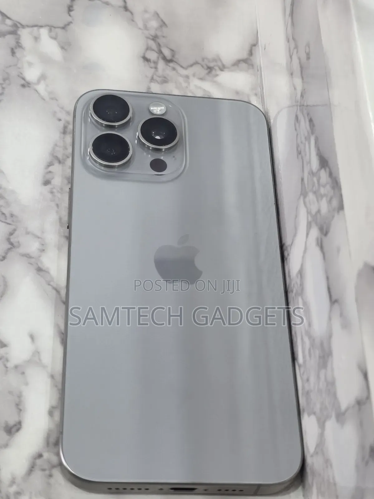 Apple iPhone 15 Pro Max 256 GB Silver