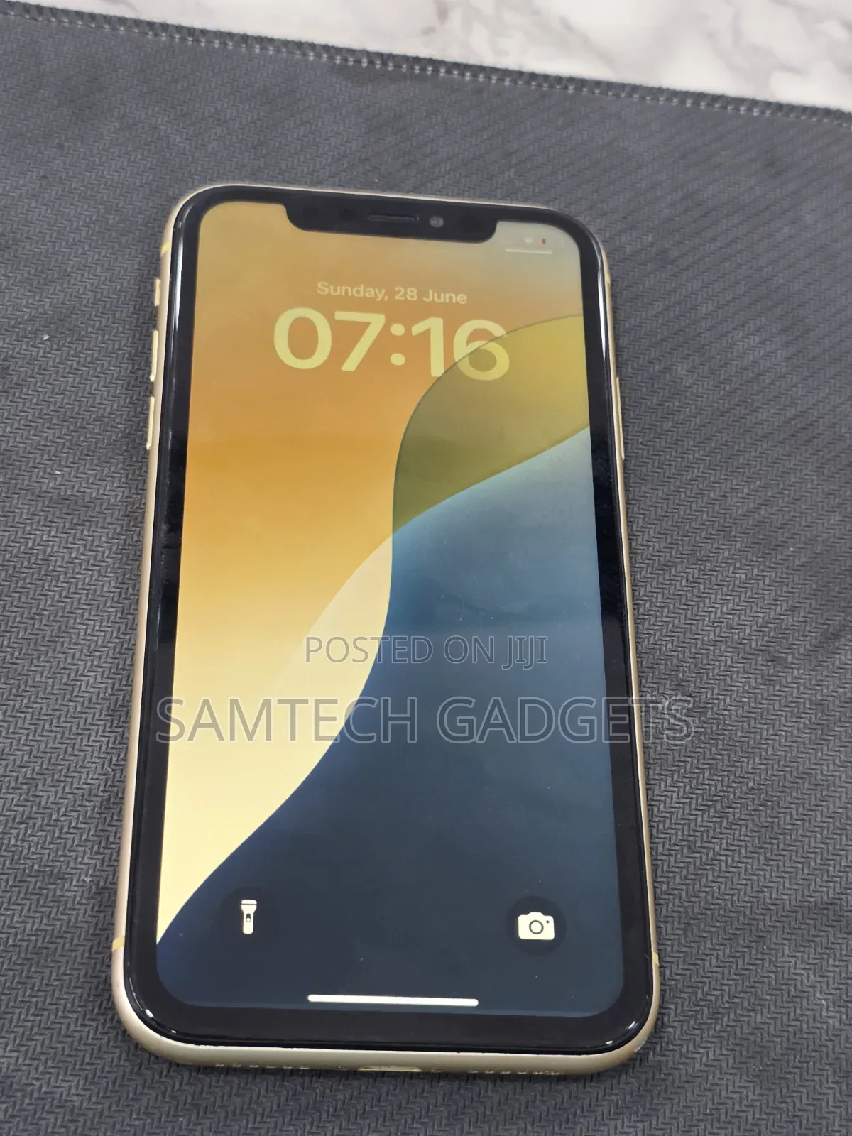 Apple iPhone XR 128 GB Yellow