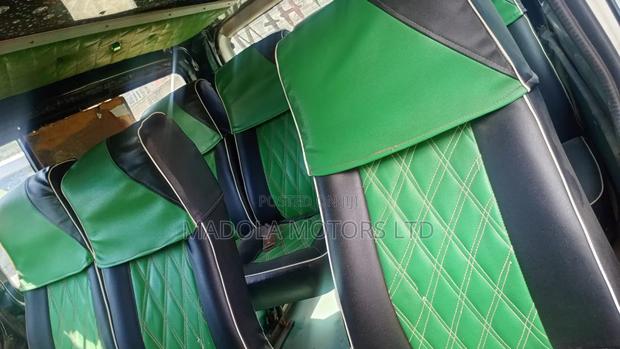 Toyota HiAce 2009 White - thumbnail 6
