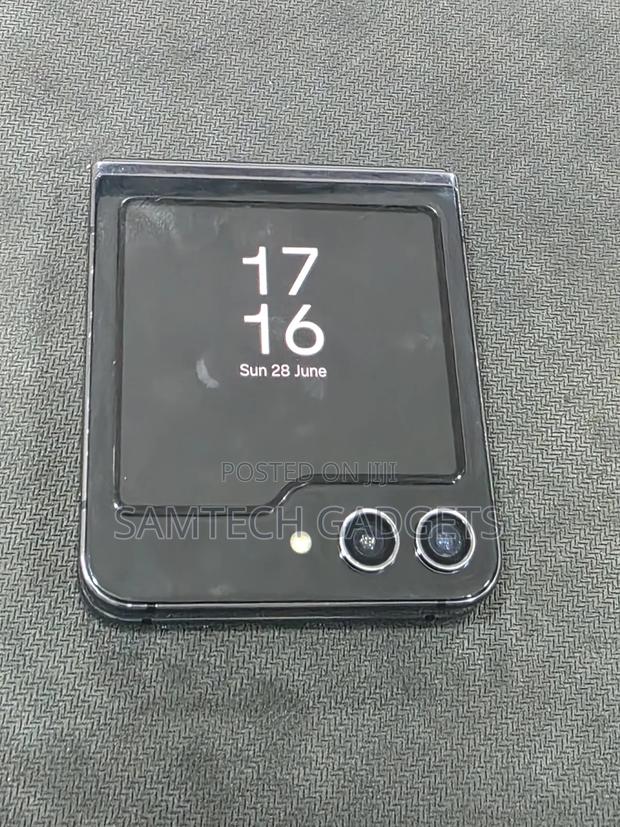 Samsung Galaxy Z Flip 5 256 GB Black