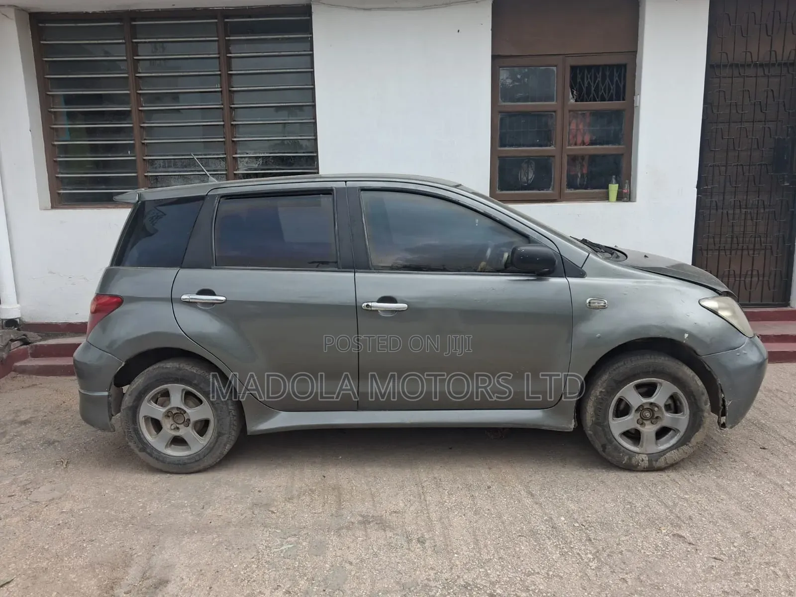 Toyota IST 2006 Gray