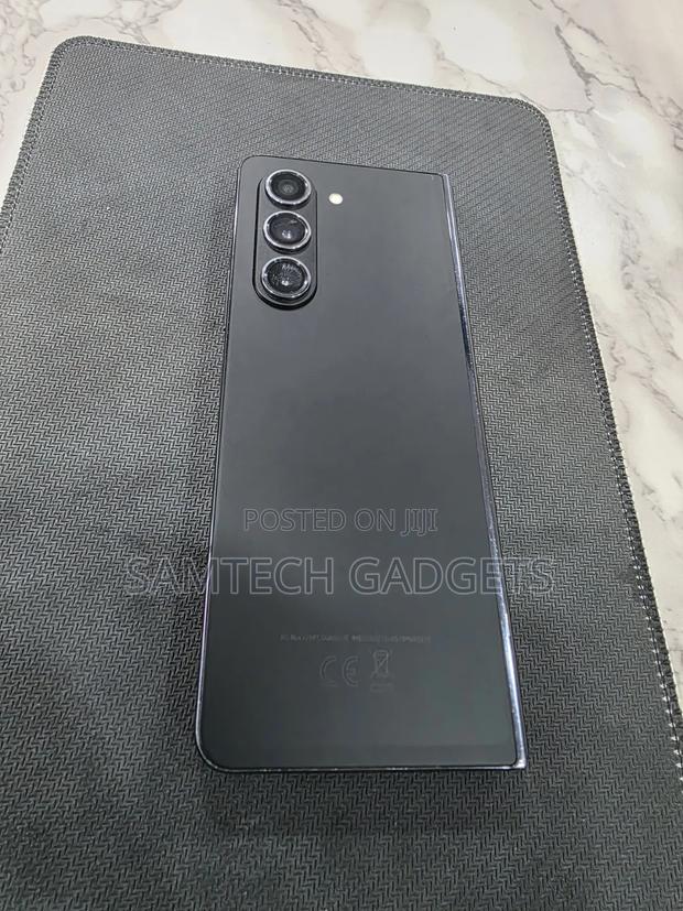 Samsung Galaxy Z Fold 5 512 GB Black - thumbnail 2