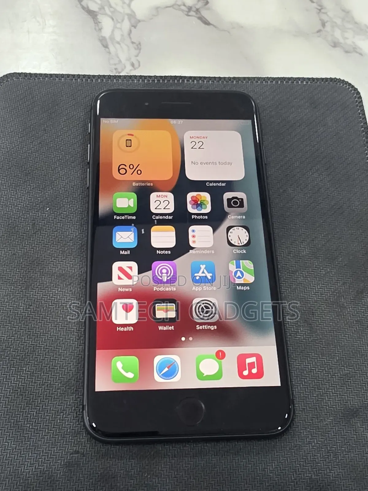 Apple iPhone 8 Plus 64 GB Black