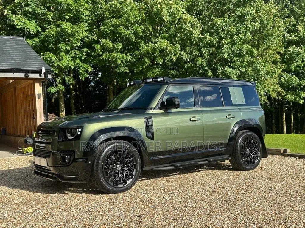 New Land Rover Defender 110 P400 S 2025 Green
