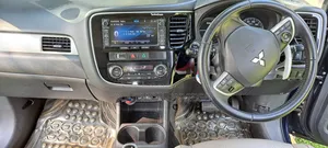 Mitsubishi Outlander 2.0 PHEV AWD 2016 Blue
