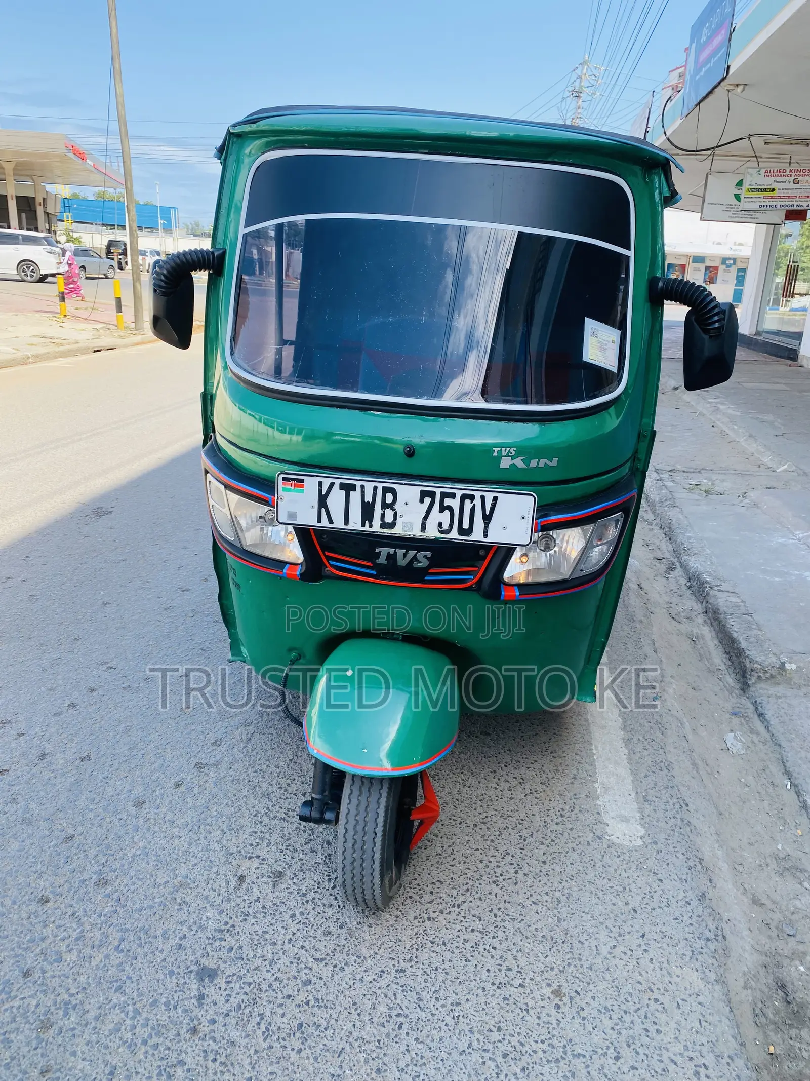 Bajaj RE 2017 Green