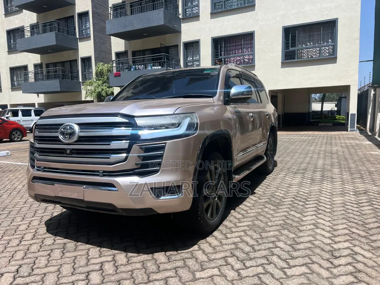 Toyota Land Cruiser 2014 Ivory