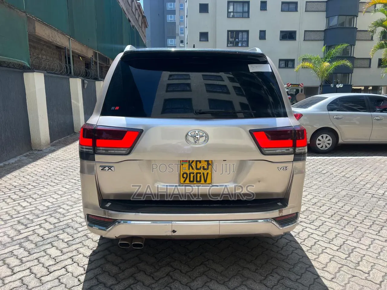 Toyota Land Cruiser 2014 Ivory