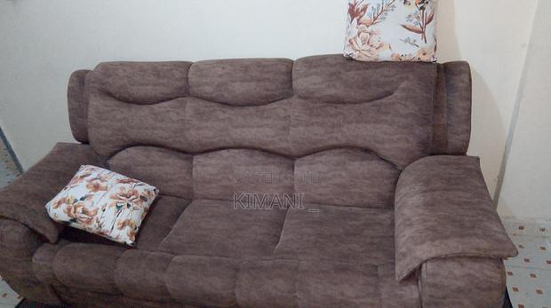 Executive 3 Seater Couch - thumbnail 3