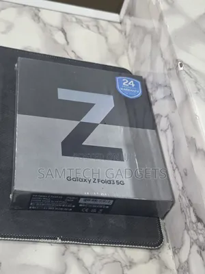 New Samsung Galaxy Z Fold3 5G 256 GB Black