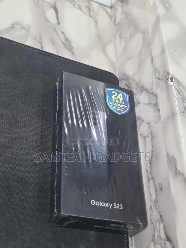 New Samsung Galaxy S23 256 GB Black - thumbnail 2