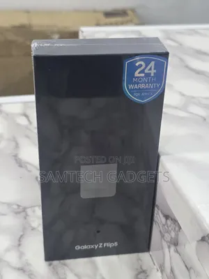 New Samsung Galaxy Z Flip5 256 GB Black