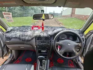 Nissan FB15 2004 Silver