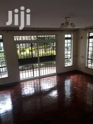 2br Plus SQ Lavington Near Valley Arcade