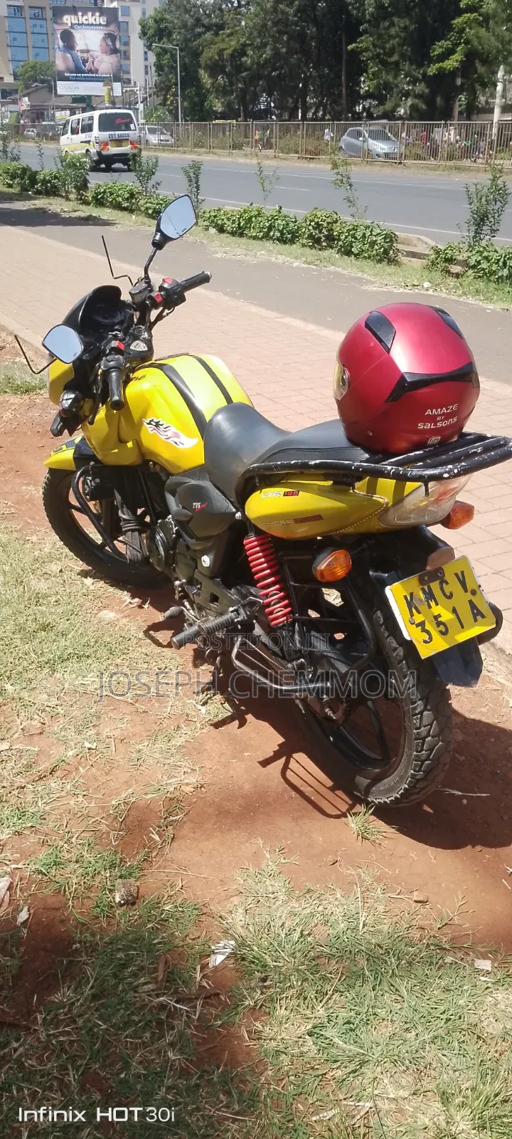 TVS Apache 160 4V 2011 Yellow