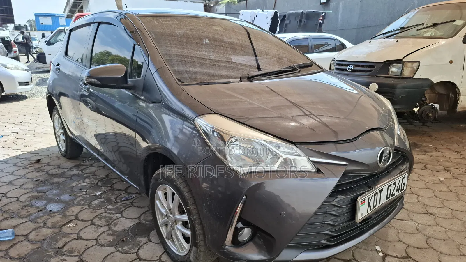 Toyota Vitz 2017 Gray