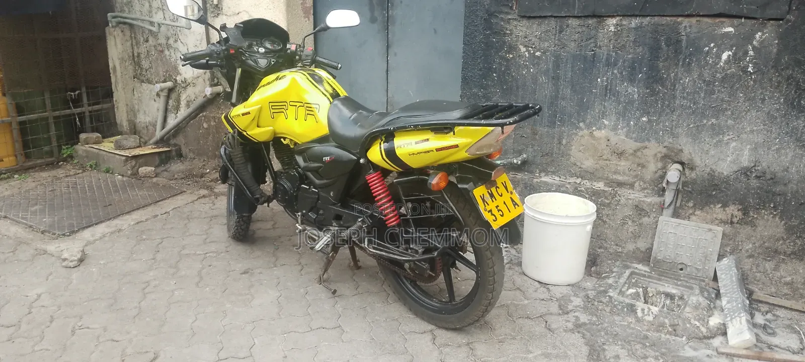 TVS Apache 160 4V 2011 Yellow