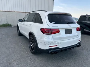 Mercedes-Benz GLC-Class 2021