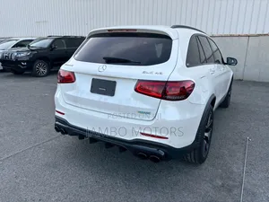 Mercedes-Benz GLC-Class 2021