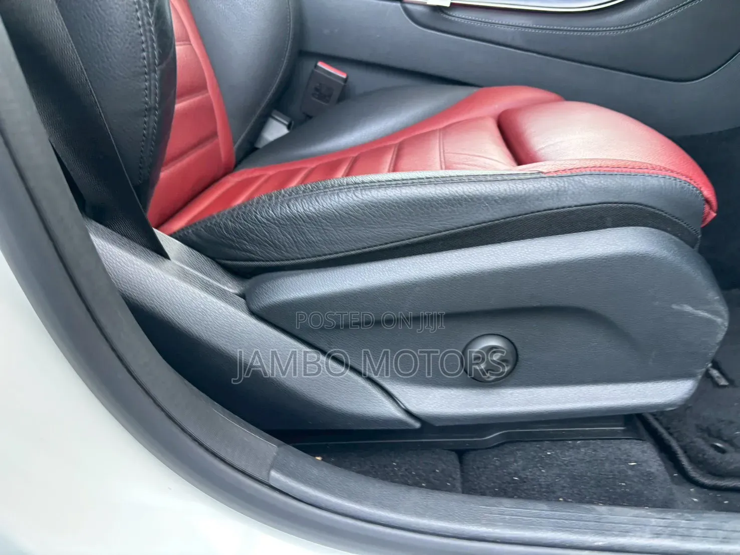 Mercedes-Benz GLC-Class 2021